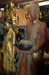 Stets voller Anmut und Grazie präsentieren sich die Bildnisse von Buddha.