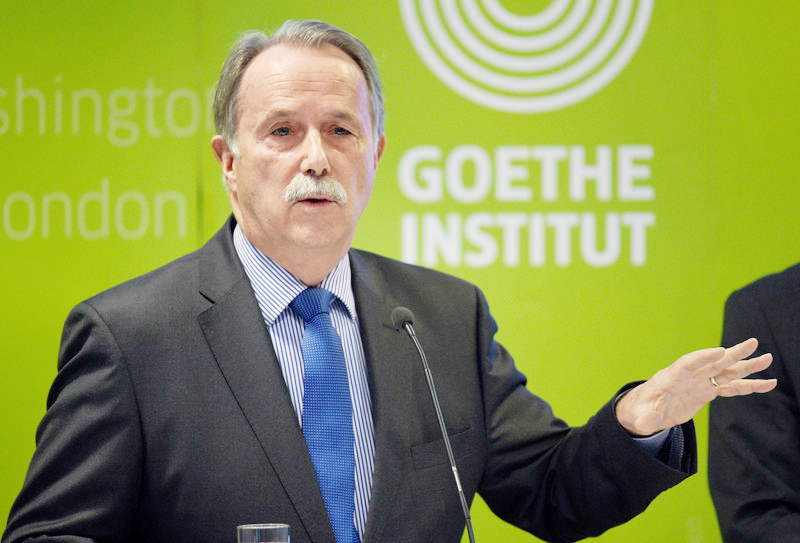 Die Coronavirus-Krise beschäftigt den Präsidenten des Goethe-Instituts, Klaus-Dieter Lehmann, sehr. Foto: epa/Rainer Jensen