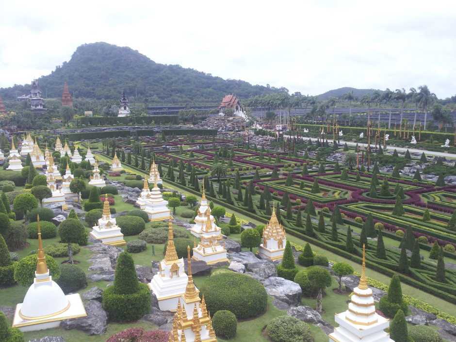 Der Nong Nooch Tropical Botanical Garden ist eine weitläufige Anlage, in der man mühelos den ganzen Tag verbringen kann. Foto: Jahner