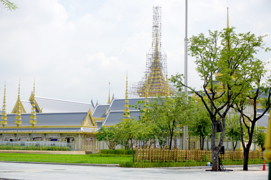 An dem prunkvollen Schrein für die Feuerbestattung König Bhumibol Adulyadejs wurde seit Monaten gearbeitet. Ab dem 1. November kann er besichtigt werden.