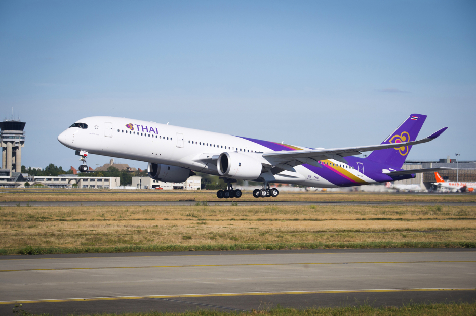 Start zum 11-stündigen Überführungsflug von Frankreich nach Thailand. Es ist der sechste A350 der THAI.