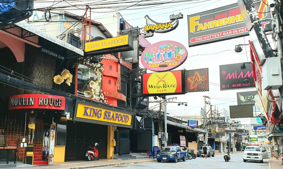 Trotz der Öffnung im Rahmen des „Pattaya Move On“-Modells soll das Entertainment vorerst geschlossen bleiben.