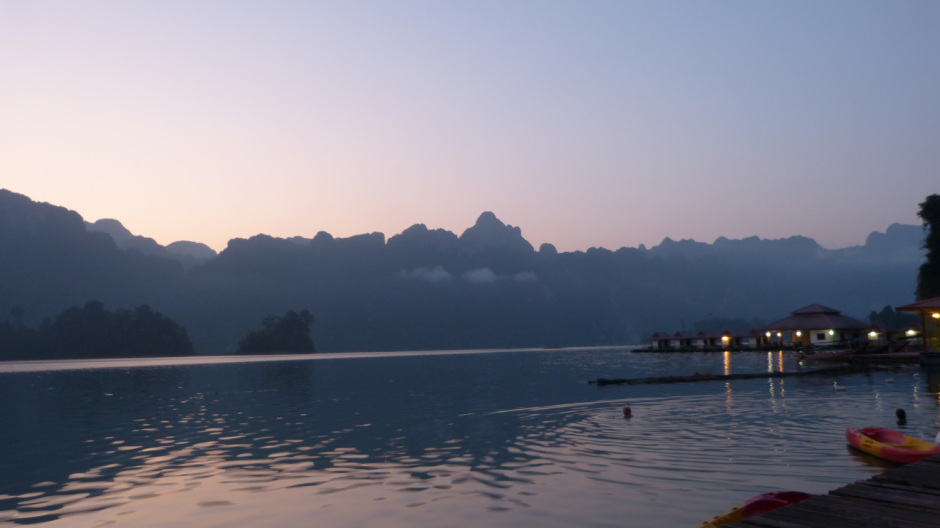 Abends präsentiert sich der Stausee besonders romantisch.