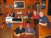 Jeden Dienstag treffen sich im White Elephant deutschsprachige Residenten zum Skat. Kleines Foto: Gerhard (links) und Rolf (rechts).
