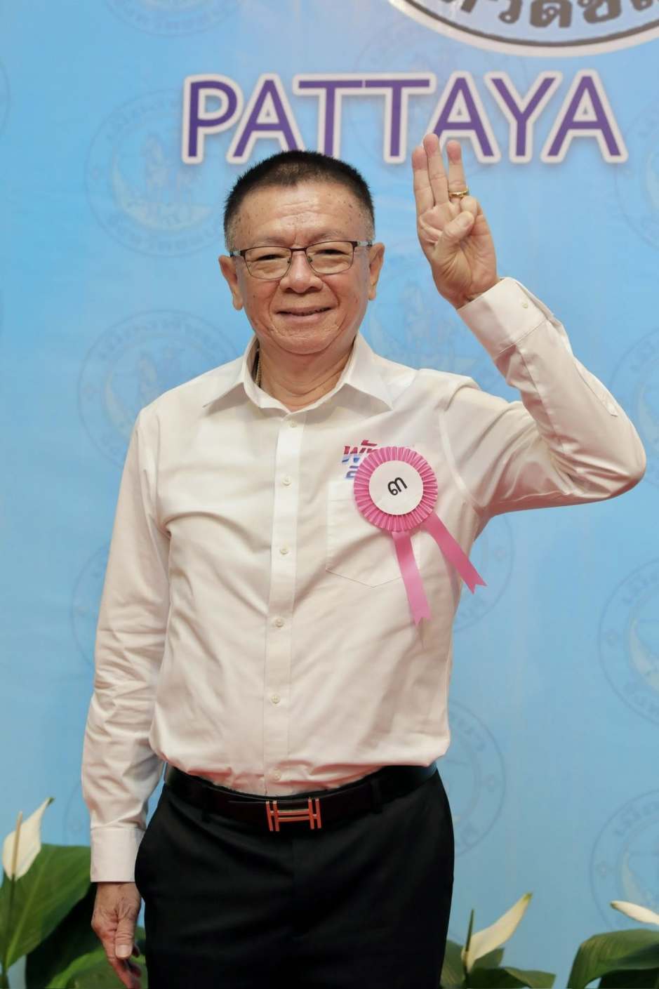 Der unabhängige Kandidat Sakchai Taengho kandidiert unter dem Banner „Pattaya 2030“ für das Amt des Bürgermeisters. Bild: PR Pattaya