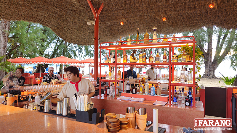Hier schmeckt der Sonnenuntergang: Die Surf Shack Bar ist der perfekte Ort für kühle Cocktails am Meer.