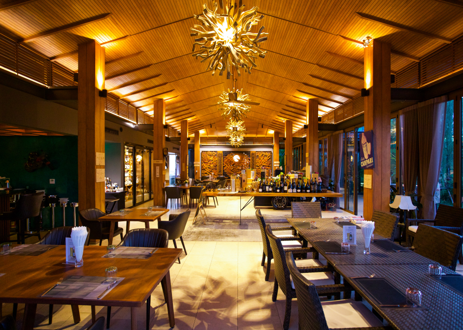 Viele Restaurants bieten spezielle Weihnachtsmenüs oder Spezialitäten an, im Bild das Sunplay Paradiso in Bang Saray. Foto: Sunplay Paradiso