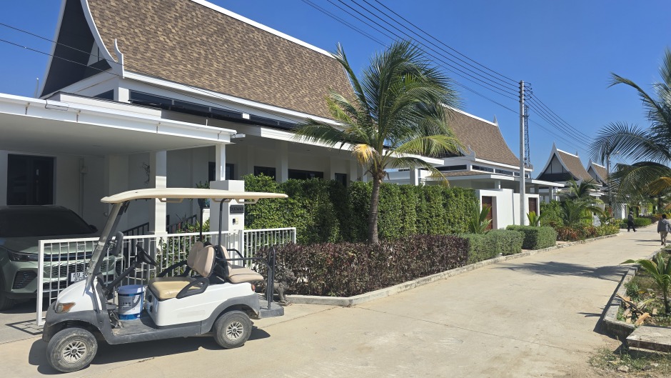 Typische Poolvillen im thailändischen Stil im Resort Sunshine Prestige in Cha-Am nahe Hua Hin. Foto: Rüegsegger