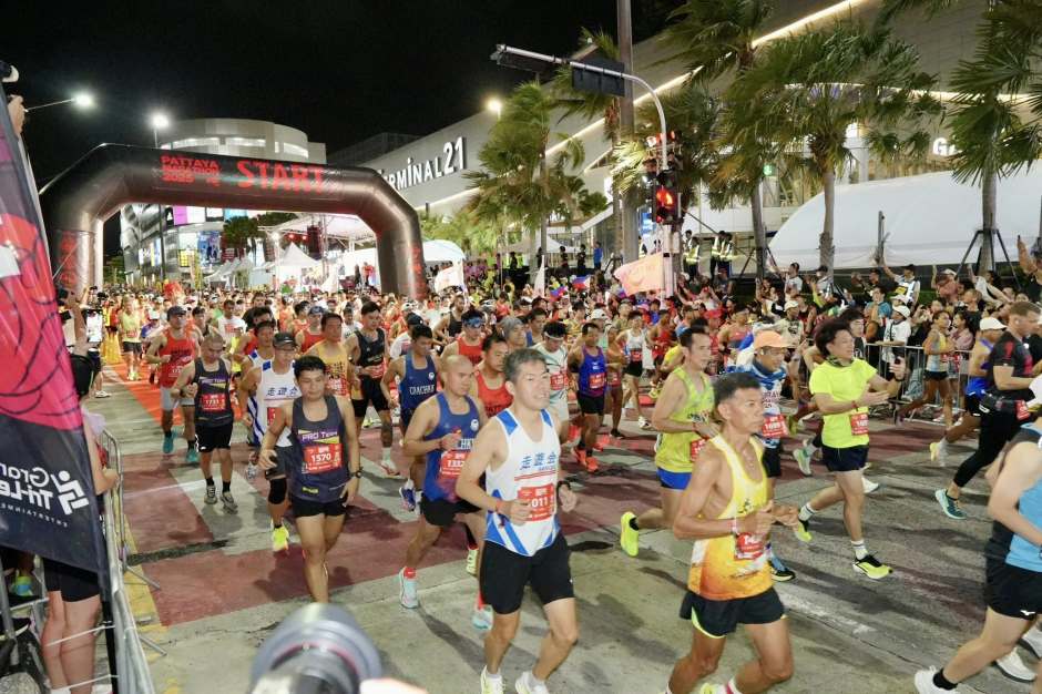 Der Pattaya Marathon zählt zu den größten Laufevents Thailands und bringt jedes Jahr Tausende Teilnehmer und Zuschauer in die Stadt. Bild: เรารักษ์พัทยา