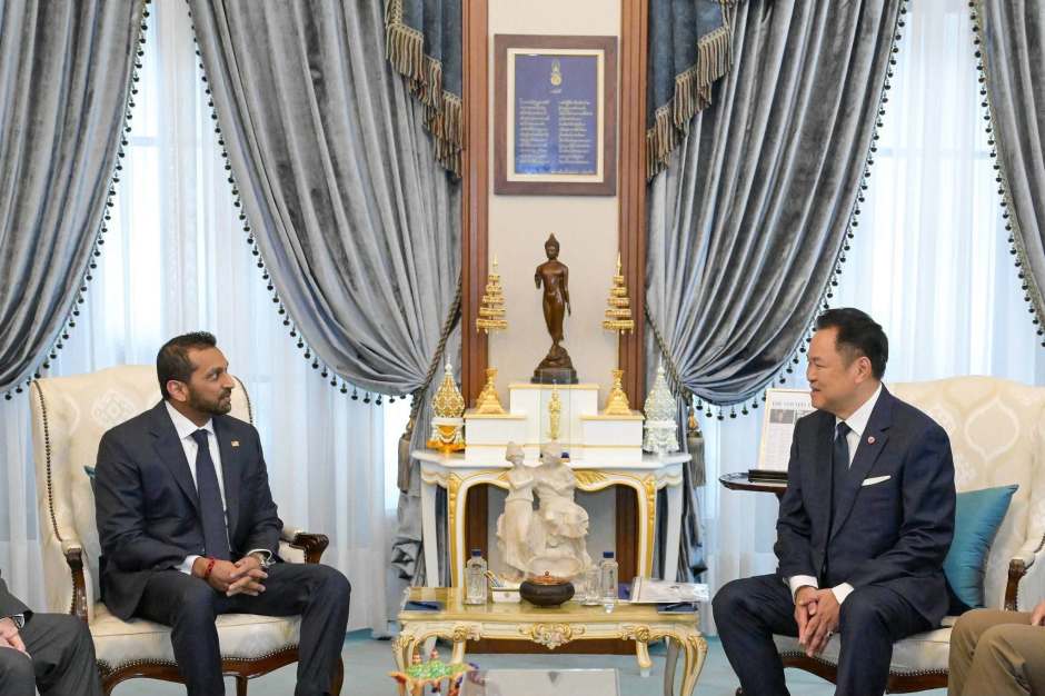 Premierminister Anutin Charnvirakul und FBI-Direktor Kash Patel sprechen über den Ausbau der Zusammenarbeit gegen Online-Betrug, Menschenhandel und Drogenkriminalität. Bild: Thai Government