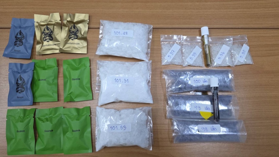 Die beschlagnahmten Betäubungsmittel umfassten unter anderem Crystal Meth, Ketamin, Ecstasy und sogenannte K-Pods. Bild: TMN.TV