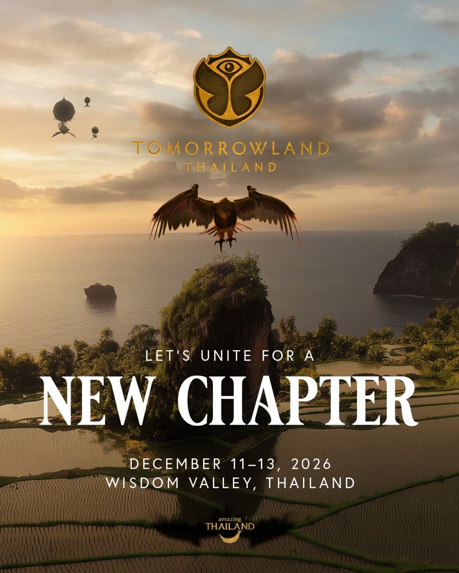Offizielles Ankündigungsplakat für Tomorrowland Thailand: Das Elektronikfestival findet vom 11. bis 13. Dezember 2026 in Wisdom Valley bei Pattaya statt. 