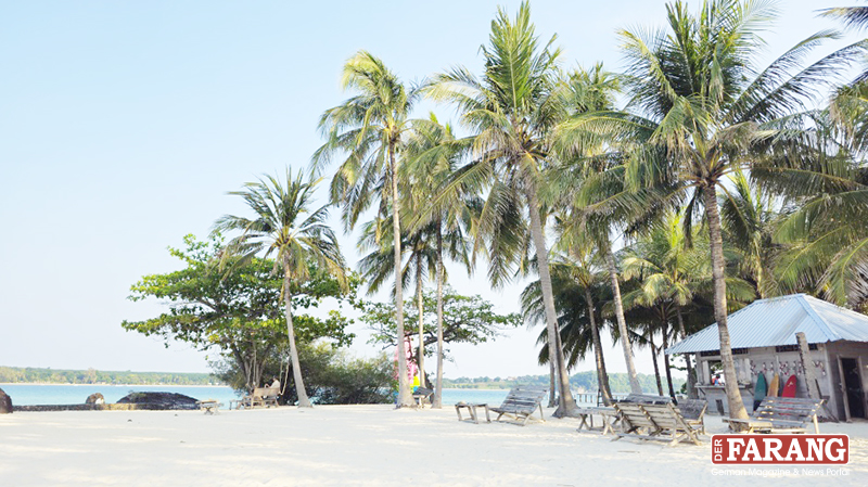 Robinson-Crusoe-Feeling auf Koh Kham. Der weiße Quarzsand wurde ursprünglich für ein geplantes Luxusvillenresort aufgeschüttet. 