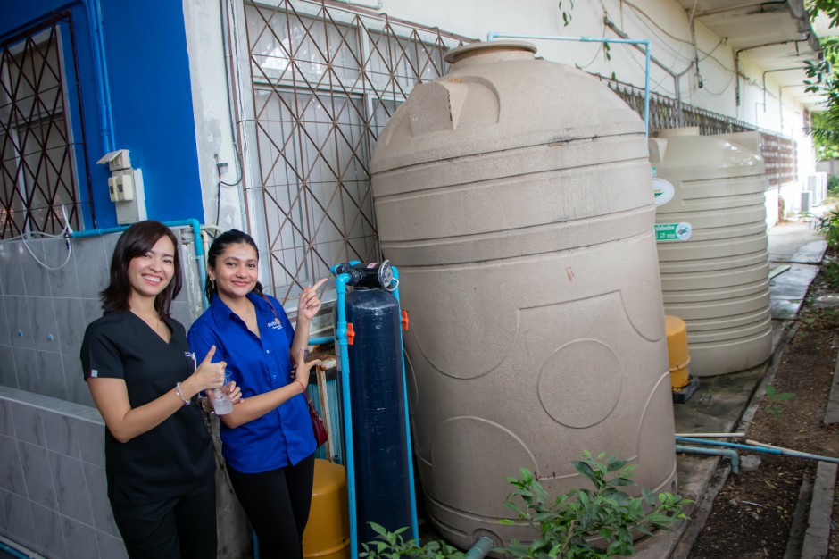 Die moderne Wasseraufbereitungsanlage versorgt die Pattaya City School 7 künftig dauerhaft mit sauberem Trinkwasser. Bild: RC Global Pattaya