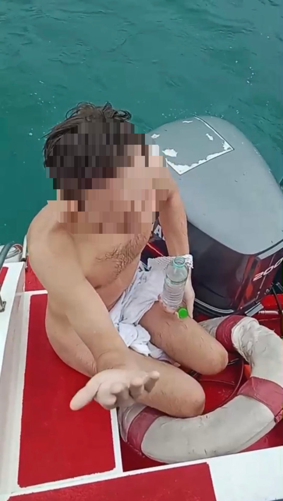 Nackter Tourist vor Koh Larn aus dem Meer gerettet. Bild: TMN.TV