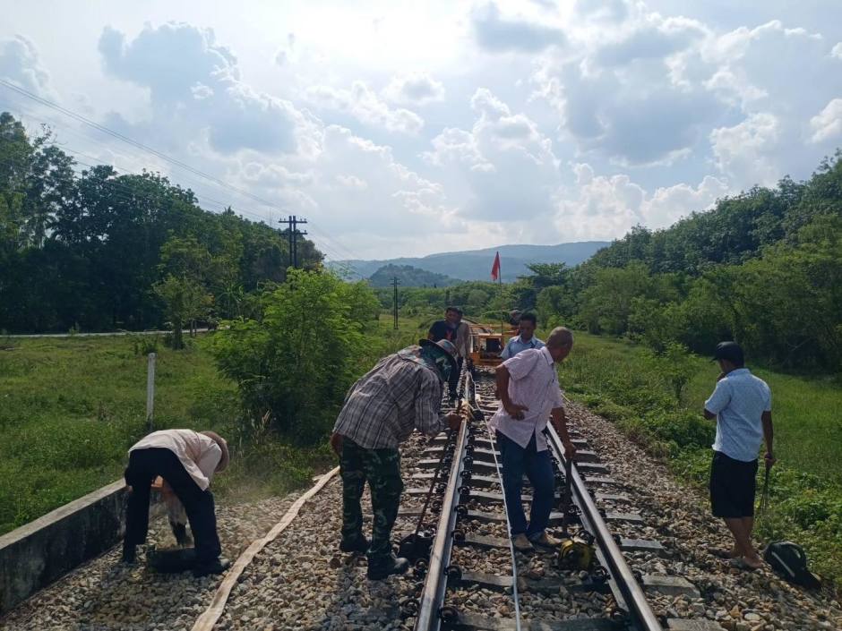 Aufgrund extremer Hitze kommt der Bahnverkehr im tiefen Süden des Landes zum Erliegen. Foto: ทีมพีอาร์การรถไฟแห่งประเทศไทย