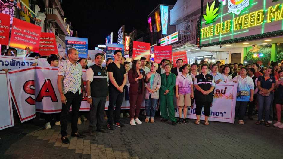 Protest gegen unfairen Pattaya-Medienbericht. Bild: PR Pattaya