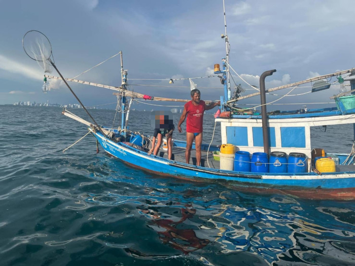 Russin nach 7 Stunden auf See gerettet. Foto: Khaosod