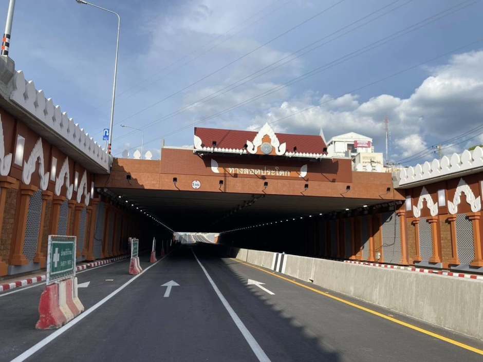 Die neue Straßenunterführung wurde mit moderner Beleuchtungs-, Entwässerungs- und Sicherheitstechnik ausgestattet. Bild: Office of the Permanent Secretary des Verkehrsministeriums