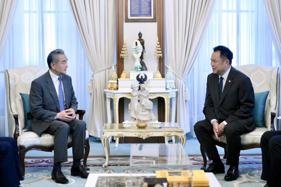 Bilaterales Gespräch im Regierungssitz: Beide Seiten beraten über den Ausbau der strategischen Zusammenarbeit.; Bild: epa/Royal Thai Government