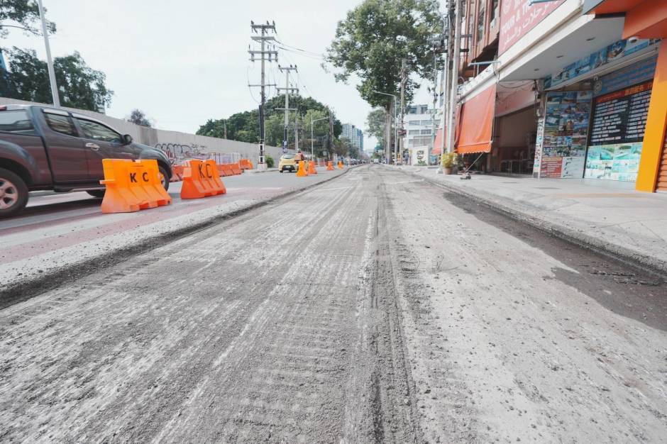 Während der Bauarbeiten bleibt die Pattaya Second Road mit eingeschränkter Verkehrsführung weiterhin befahrbar. Bild: TMN.TV