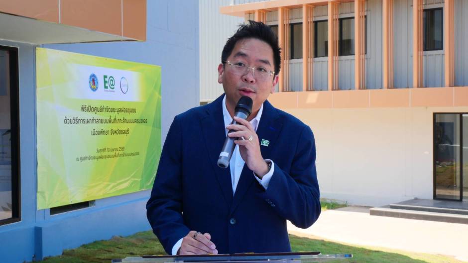 Wasu Klomkliang, Vorstandsvorsitzender der Smart Waste Management Co., Ltd., bei der Vorstellung des Projekts. Bild: TMN.TV