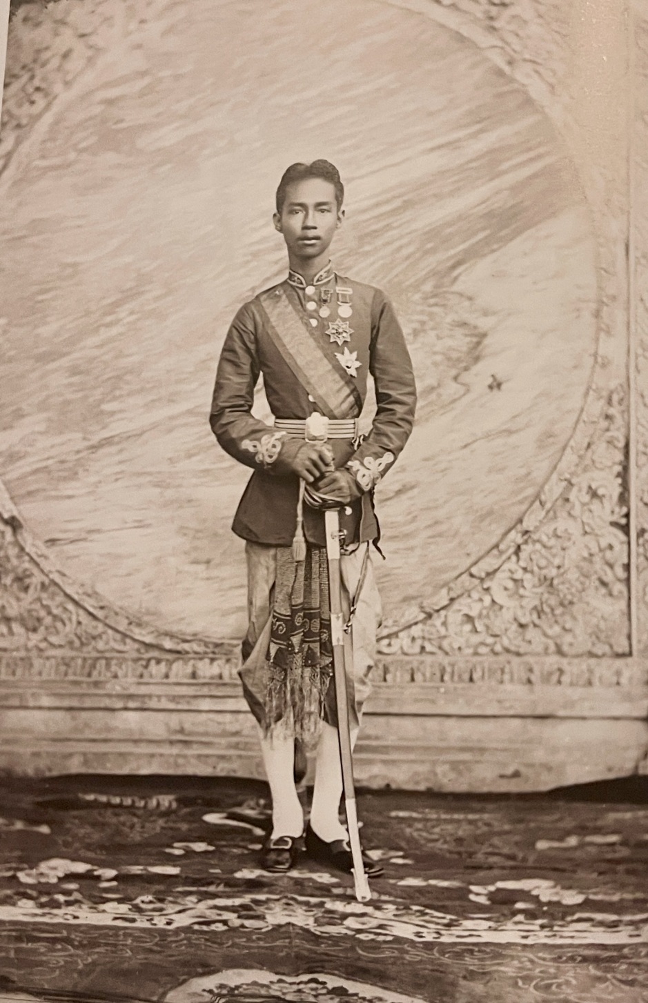 Ein Porträt Seiner Majestät König Chulalongkorn.